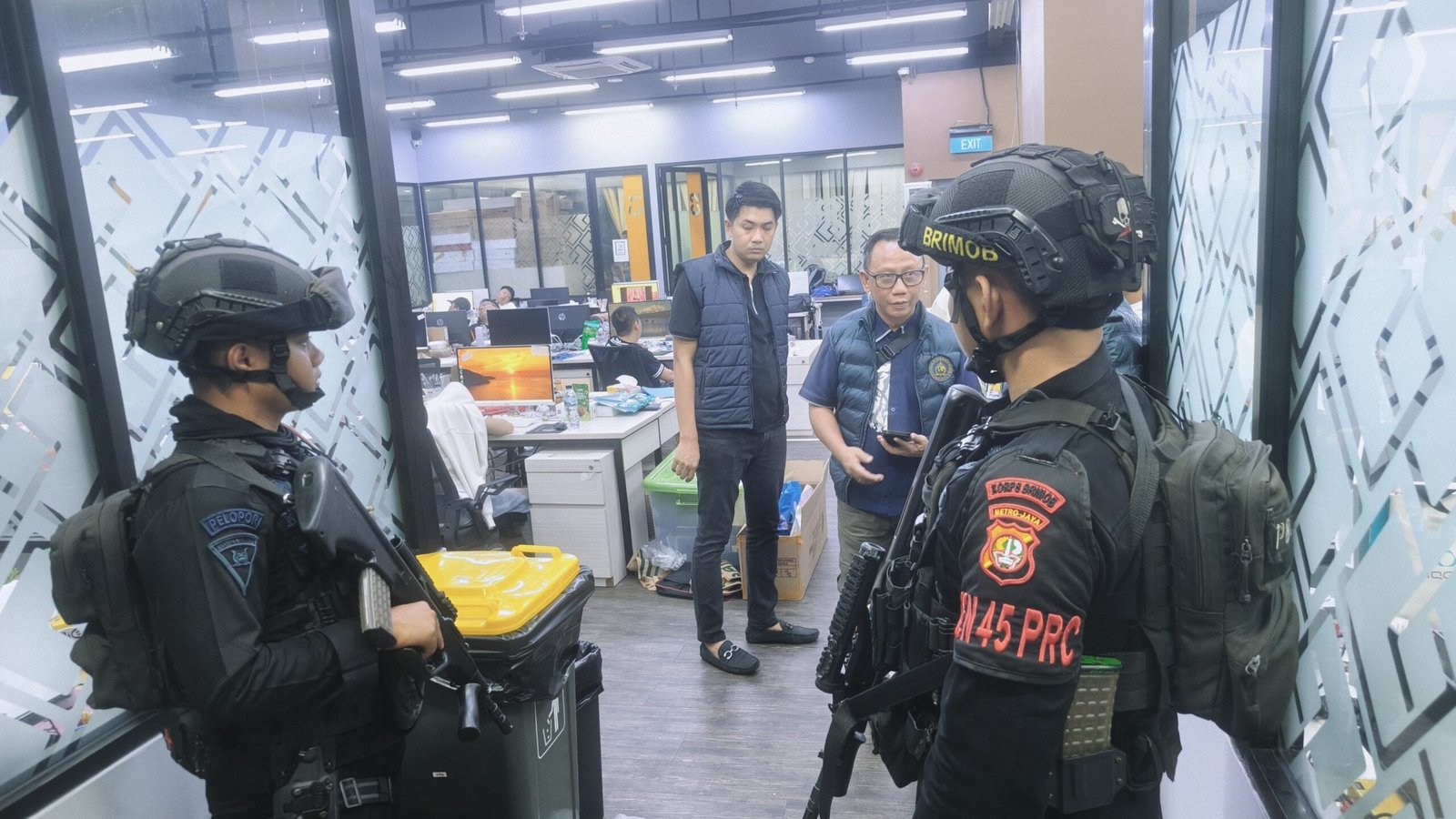 Brimob Polda Metro Jaya Turut Diturunkan dalam Pengamanan Operasi Penindakan Jaringan Internasional